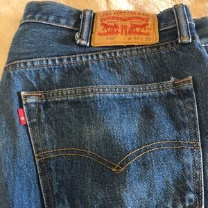 Levi’s 501 button fly jeans  3168